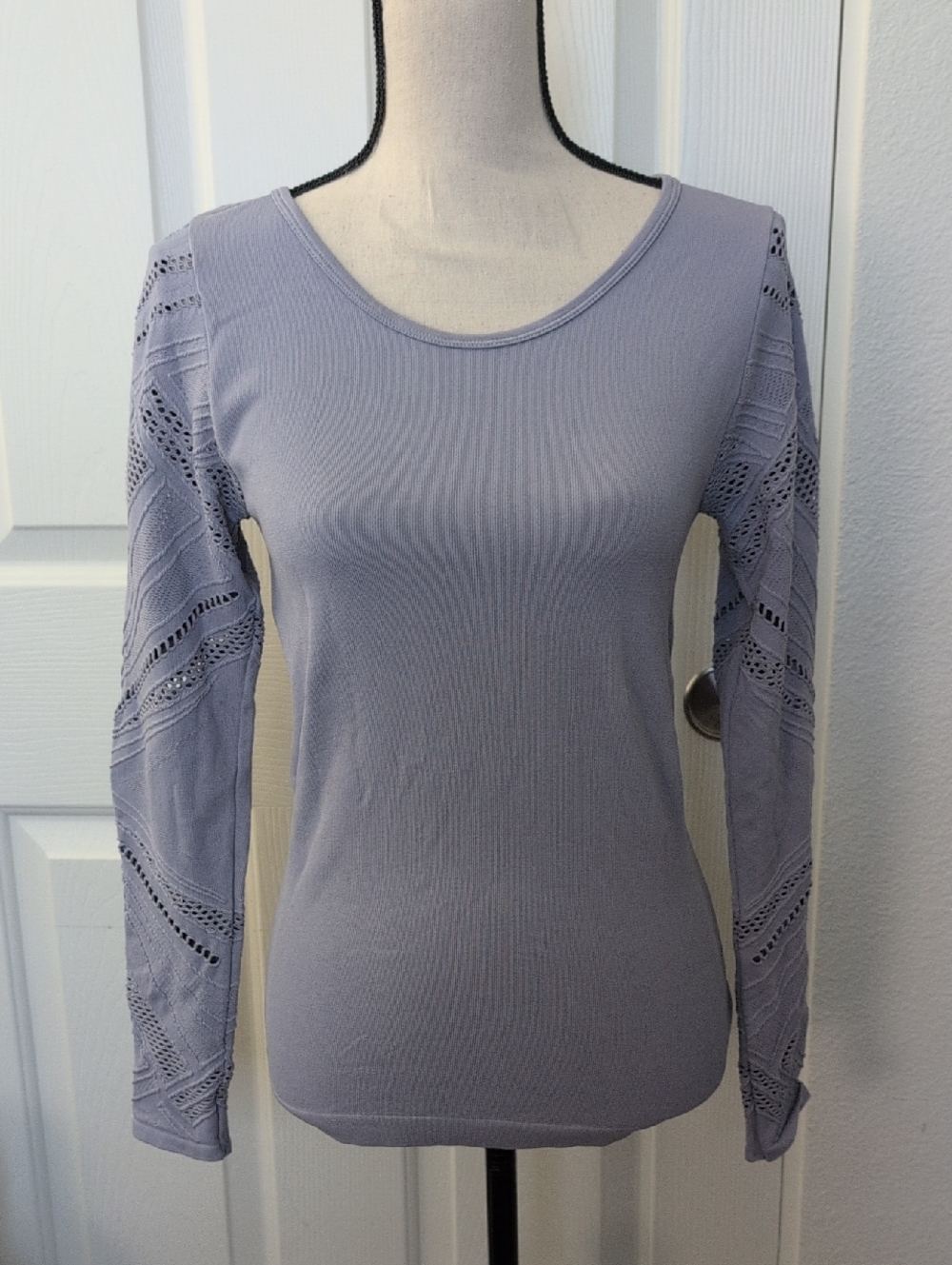 Fabletics Women’s Scoop Neck Lavender Long-Sleeve Top